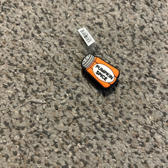 crocs jibbitz - fall season designs - Picture 2 of 4